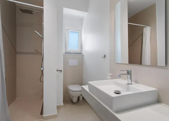 Peace House * Lourinha (Lisbon)