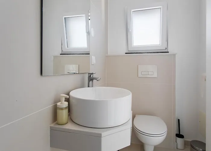 Peace House * Lourinha (Lisbon)