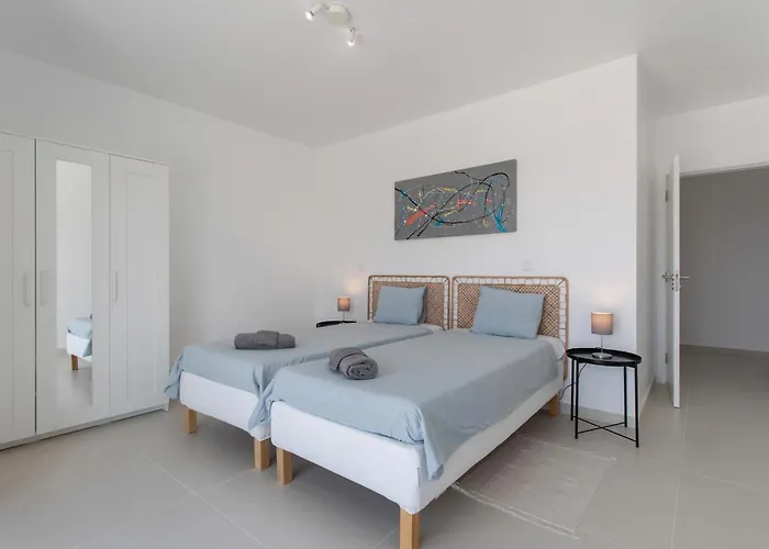 Peace House Lourinha (Lisbon)