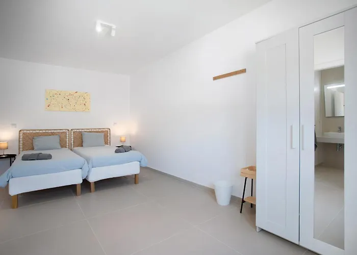 Peace House * Lourinha (Lisbon)